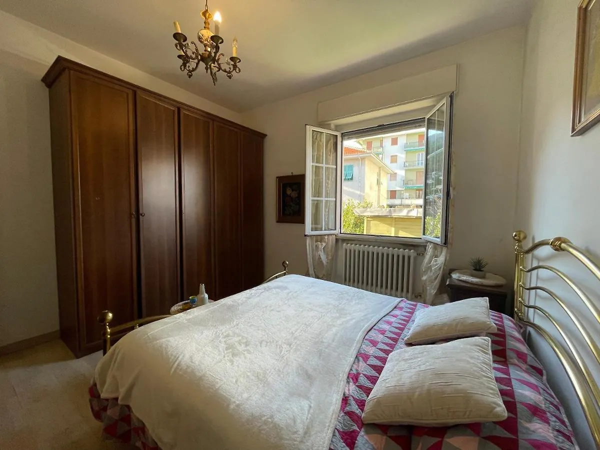 Borghetto Center Large Apartment -Free Parking . Borghetto Santo Spirito