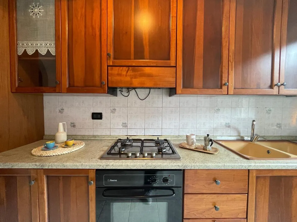 Borghetto Center Large Apartment -Free Parking . Borghetto Santo Spirito