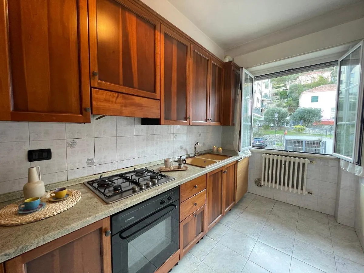 Borghetto Center Large Apartment -Free Parking . Borghetto Santo Spirito