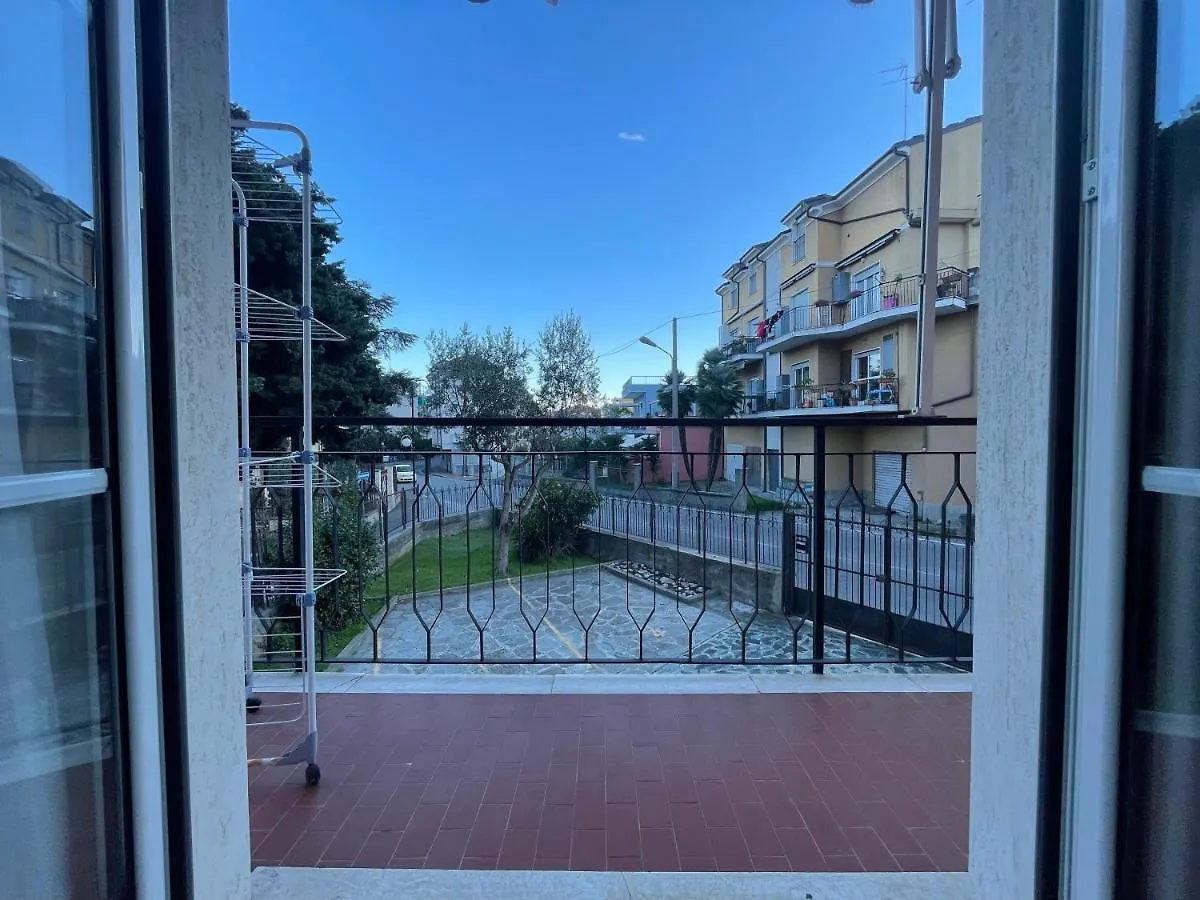 Borghetto Center Large Apartment -Free Parking . Borghetto Santo Spirito